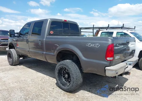 2005 Ford F-250 Lariat/Xl/Xlt z USA, uszkodzony, nr VIN 1FTSW21P75EC31793